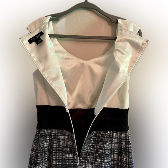 WHBM Pencil Skirt Dress size 2 - Picture 6 of 9